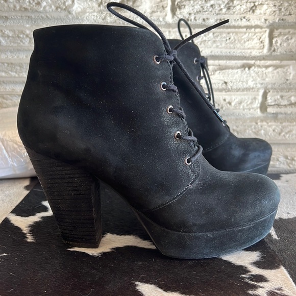 Steve Madden black platform booties (size 10) - Picture 1 of 7